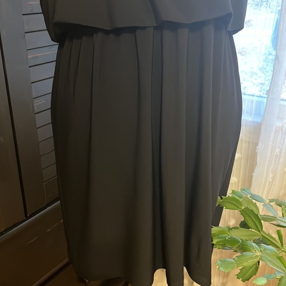 Little Black Dress - Picture 10 of 11